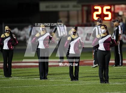 Thumbnail 2 in Lampasas vs Uvalde (UIL 4A Bi-District Playoff) photogallery.