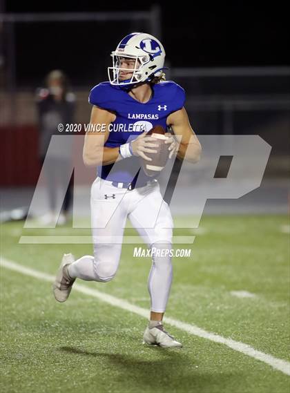 Thumbnail 2 in Lampasas vs Uvalde (UIL 4A Bi-District Playoff) photogallery.