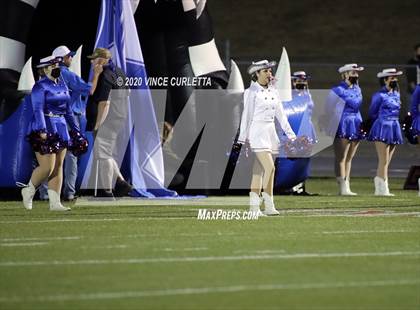 Thumbnail 1 in Lampasas vs Uvalde (UIL 4A Bi-District Playoff) photogallery.