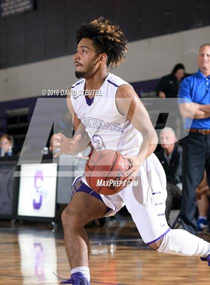 Thumbnail 2 in Newark Memorial vs. Sacramento (St. Hope Elite Classic) photogallery.