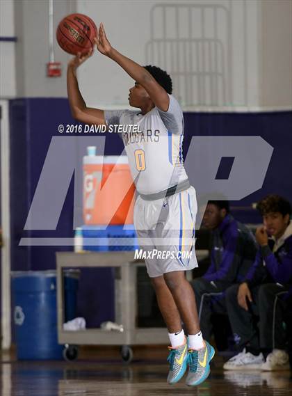Thumbnail 2 in Newark Memorial vs. Sacramento (St. Hope Elite Classic) photogallery.