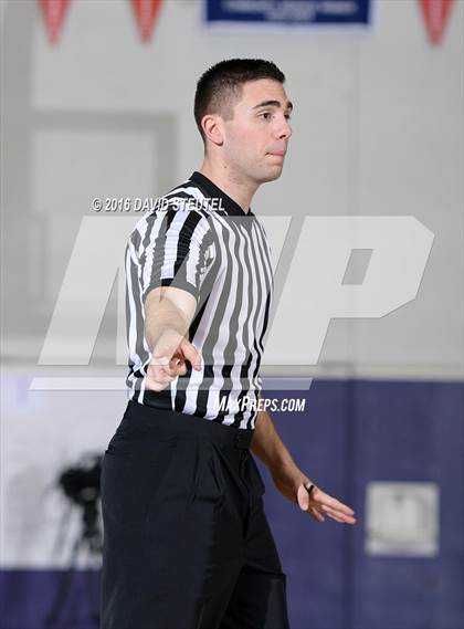 Thumbnail 1 in Newark Memorial vs. Sacramento (St. Hope Elite Classic) photogallery.