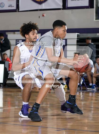 Thumbnail 1 in Newark Memorial vs. Sacramento (St. Hope Elite Classic) photogallery.