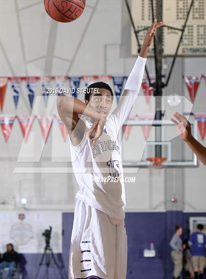 Thumbnail 1 in Newark Memorial vs. Sacramento (St. Hope Elite Classic) photogallery.