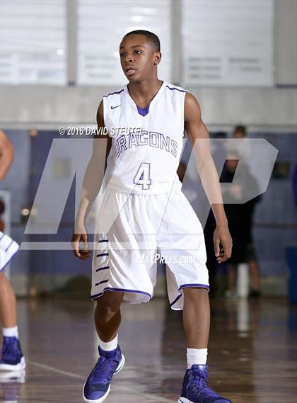 Thumbnail 2 in Newark Memorial vs. Sacramento (St. Hope Elite Classic) photogallery.