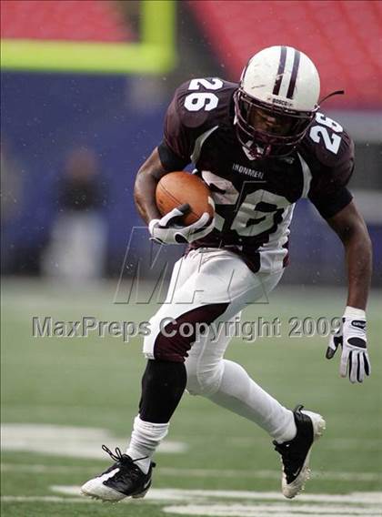 Thumbnail 3 in St. Peter's vs. Don Bosco (NJSIAA Non-Public Group 4 Final) photogallery.