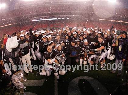 Thumbnail 2 in St. Peter's vs. Don Bosco (NJSIAA Non-Public Group 4 Final) photogallery.