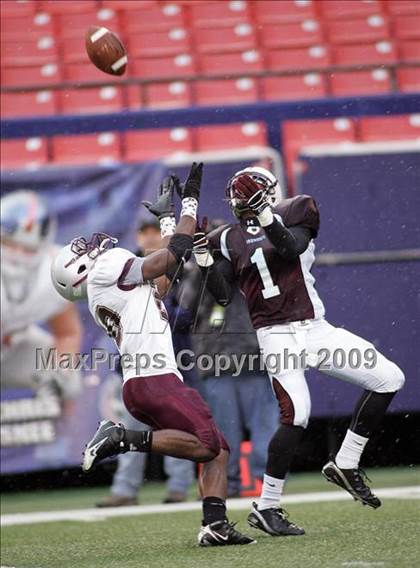Thumbnail 3 in St. Peter's vs. Don Bosco (NJSIAA Non-Public Group 4 Final) photogallery.