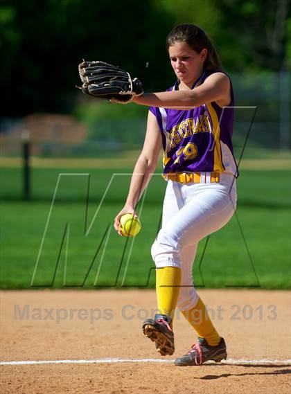 Thumbnail 1 in East Rockaway @ Oyster Bay (Section 8 Class B Semifinal) photogallery.