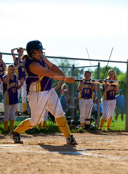 Thumbnail 2 in East Rockaway @ Oyster Bay (Section 8 Class B Semifinal) photogallery.