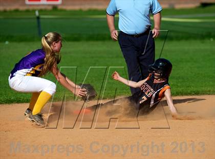 Thumbnail 2 in East Rockaway @ Oyster Bay (Section 8 Class B Semifinal) photogallery.