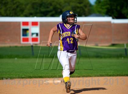 Thumbnail 3 in East Rockaway @ Oyster Bay (Section 8 Class B Semifinal) photogallery.