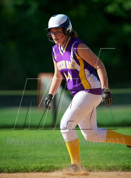 Thumbnail 2 in East Rockaway @ Oyster Bay (Section 8 Class B Semifinal) photogallery.