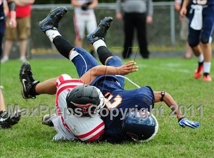 Thumbnail 1 in JV: Branford @ Lyman Hall photogallery.