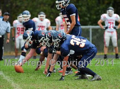 Thumbnail 2 in JV: Branford @ Lyman Hall photogallery.