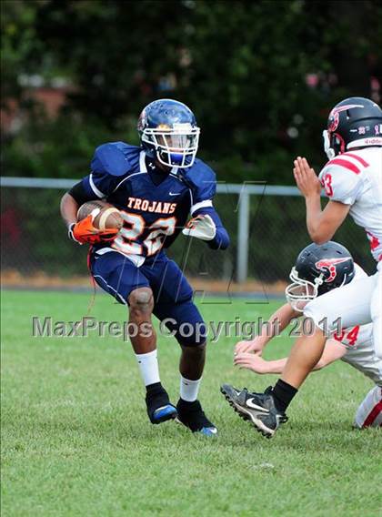 Thumbnail 3 in JV: Branford @ Lyman Hall photogallery.