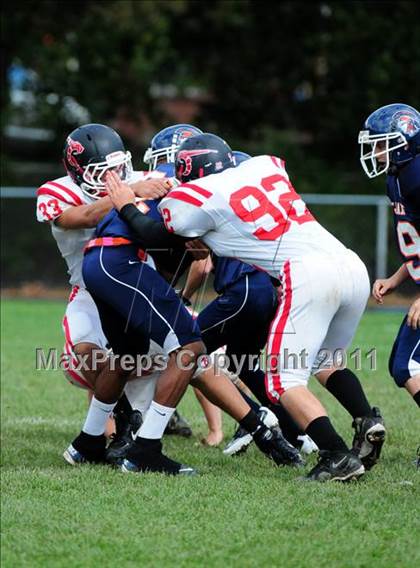 Thumbnail 1 in JV: Branford @ Lyman Hall photogallery.