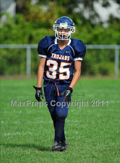 Thumbnail 3 in JV: Branford @ Lyman Hall photogallery.