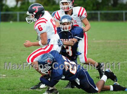 Thumbnail 3 in JV: Branford @ Lyman Hall photogallery.
