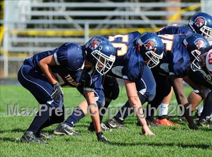 Thumbnail 1 in JV: Branford @ Lyman Hall photogallery.