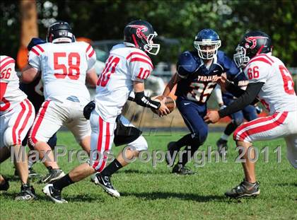 Thumbnail 2 in JV: Branford @ Lyman Hall photogallery.