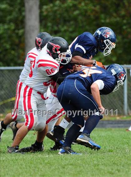 Thumbnail 1 in JV: Branford @ Lyman Hall photogallery.