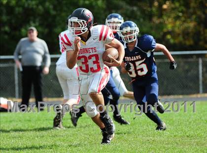 Thumbnail 2 in JV: Branford @ Lyman Hall photogallery.