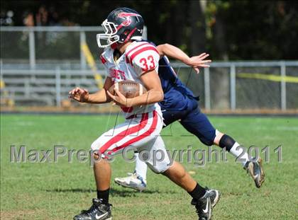 Thumbnail 3 in JV: Branford @ Lyman Hall photogallery.