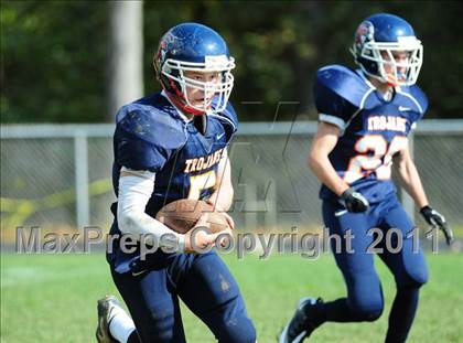 Thumbnail 1 in JV: Branford @ Lyman Hall photogallery.