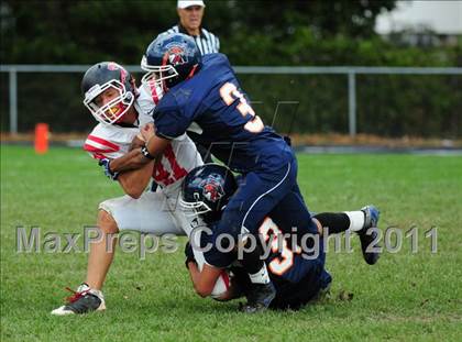 Thumbnail 2 in JV: Branford @ Lyman Hall photogallery.