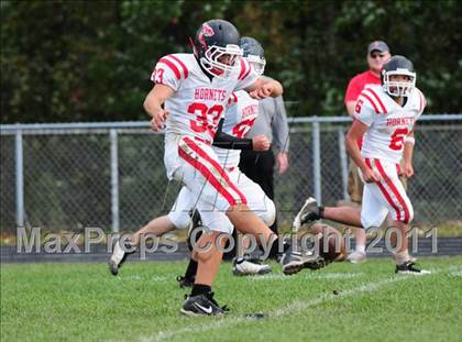 Thumbnail 2 in JV: Branford @ Lyman Hall photogallery.