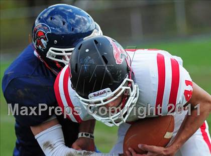 Thumbnail 3 in JV: Branford @ Lyman Hall photogallery.