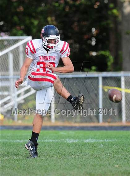 Thumbnail 3 in JV: Branford @ Lyman Hall photogallery.