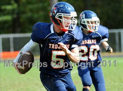 Thumbnail 2 in JV: Branford @ Lyman Hall photogallery.