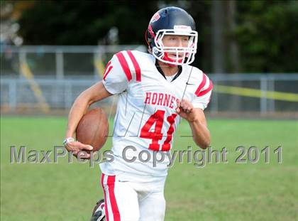 Thumbnail 3 in JV: Branford @ Lyman Hall photogallery.