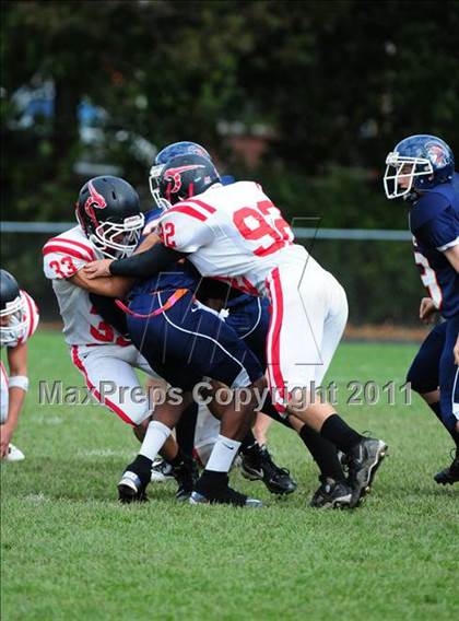 Thumbnail 2 in JV: Branford @ Lyman Hall photogallery.
