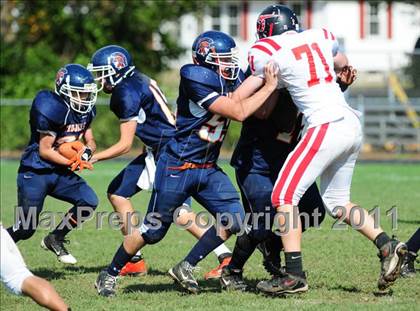 Thumbnail 3 in JV: Branford @ Lyman Hall photogallery.