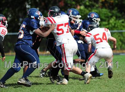Thumbnail 2 in JV: Branford @ Lyman Hall photogallery.