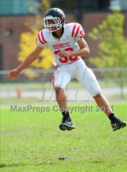 Thumbnail 1 in JV: Branford @ Lyman Hall photogallery.