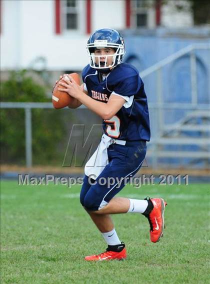 Thumbnail 3 in JV: Branford @ Lyman Hall photogallery.