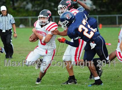 Thumbnail 2 in JV: Branford @ Lyman Hall photogallery.