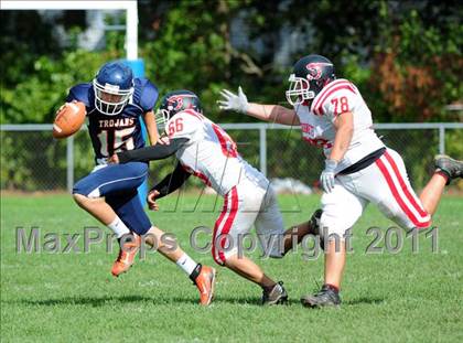 Thumbnail 3 in JV: Branford @ Lyman Hall photogallery.