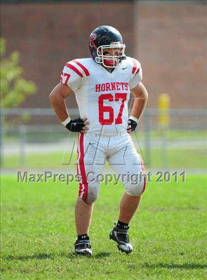 Thumbnail 3 in JV: Branford @ Lyman Hall photogallery.