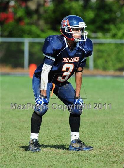 Thumbnail 1 in JV: Branford @ Lyman Hall photogallery.