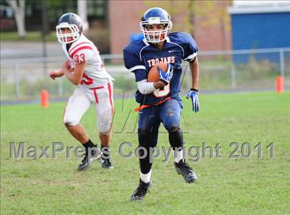 Thumbnail 1 in JV: Branford @ Lyman Hall photogallery.