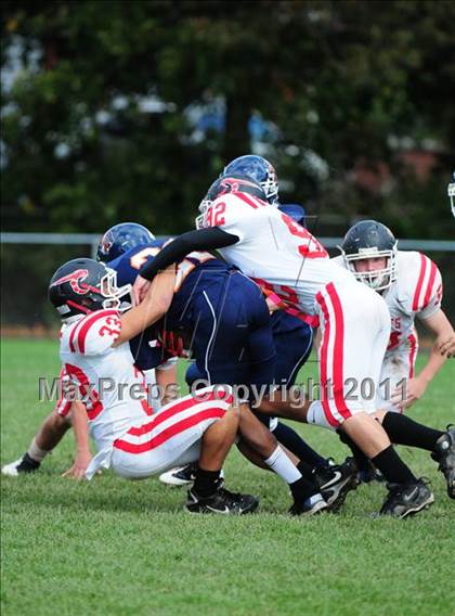 Thumbnail 3 in JV: Branford @ Lyman Hall photogallery.