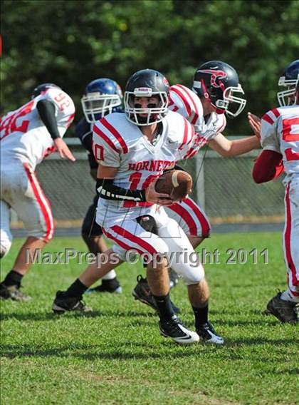 Thumbnail 3 in JV: Branford @ Lyman Hall photogallery.