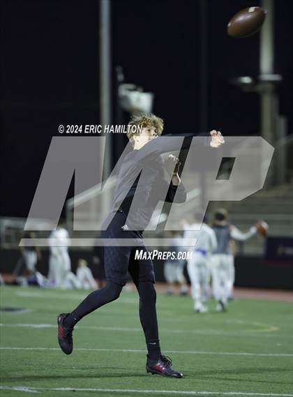 Thumbnail 2 in Palos Verdes vs Bakersfield Christian (CIF Division 2-A Regional Final) photogallery.