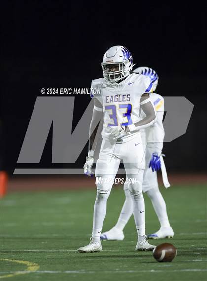Thumbnail 1 in Palos Verdes vs Bakersfield Christian (CIF Division 2-A Regional Final) photogallery.