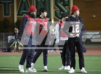 Thumbnail 2 in Palos Verdes vs Bakersfield Christian (CIF Division 2-A Regional Final) photogallery.